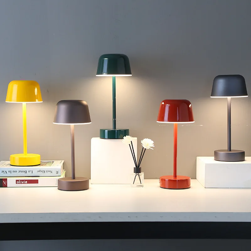 Lampe à poser - Design prismatique - Effet de flambée des couleurs